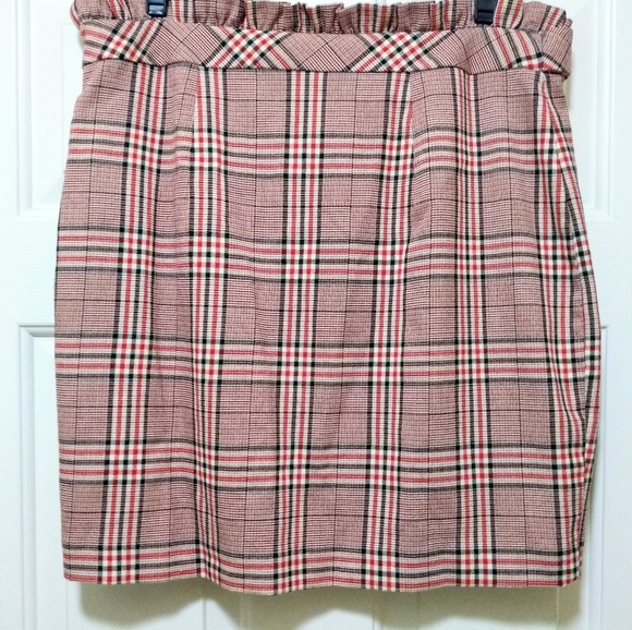 Plaid Pattern Ruffle Top Skirt - Picture 11 of 16